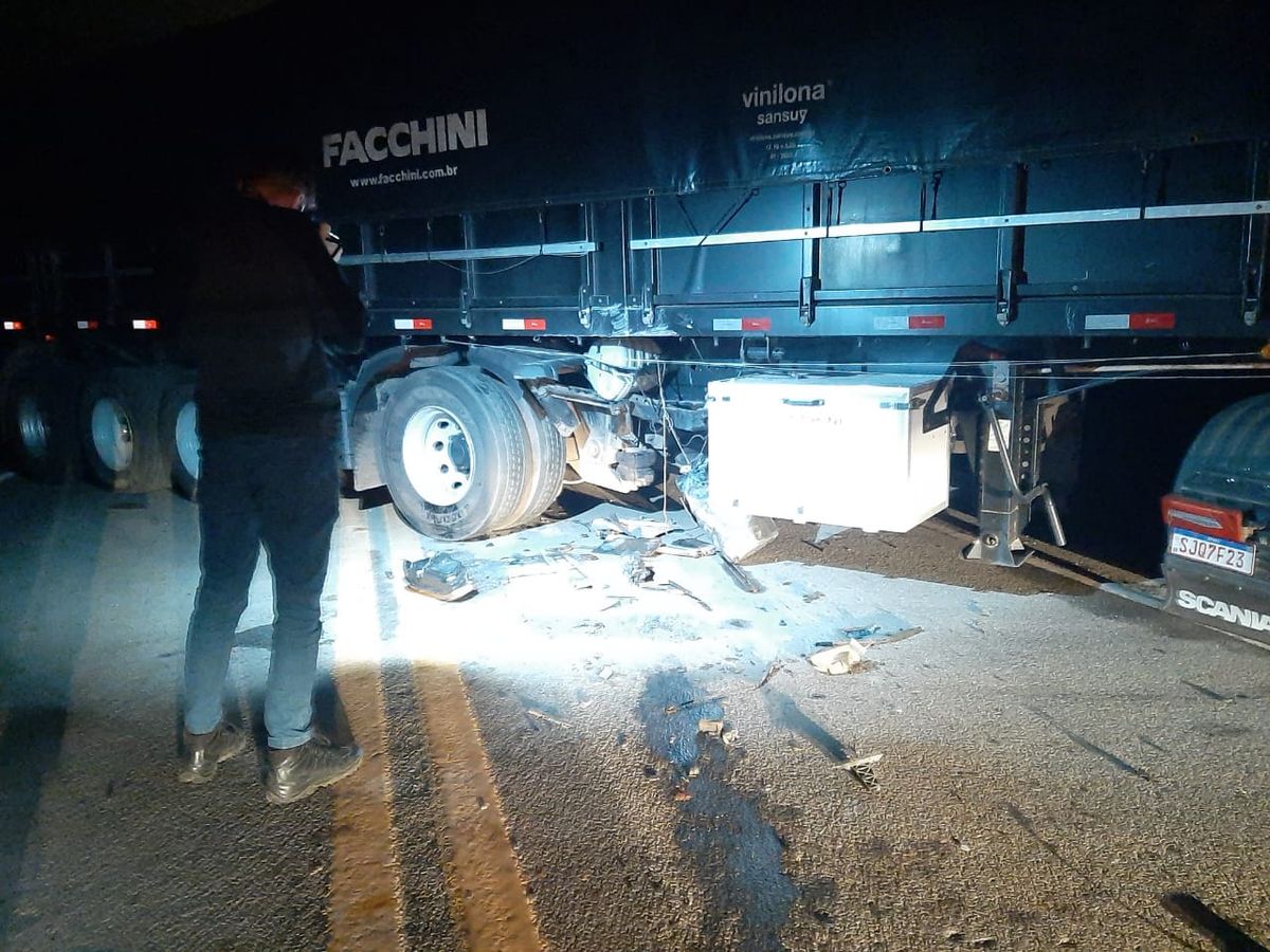 Irmão de vereador morre no Caparaó após acidente entre carro e carreta 