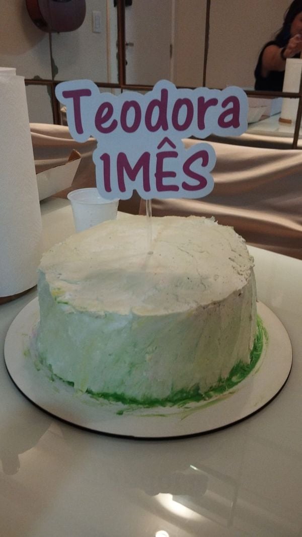 Família conseguiu recuperar o bolo de 1 mês de Teodora