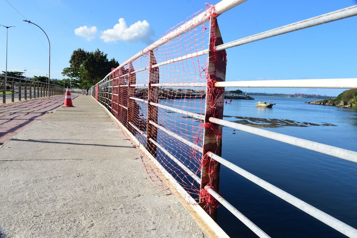 Prefeitura de Vitória faz manutenção de Ponte de Camburi, comprometida por ferrugem  por Ricardo Medeiros