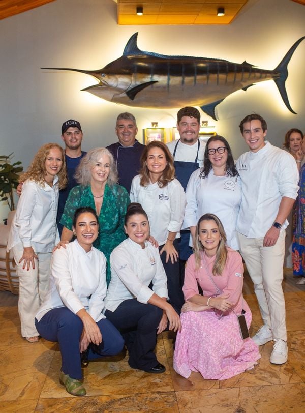 Chefs participantes do Jantar Solidário Além Mar, no Iate Clube, em 2023