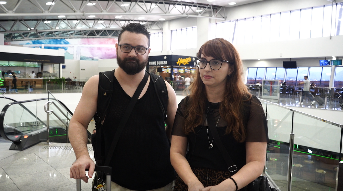 Vitor Hugo e Júlia Rizzi, Aeroporto de Vitória.