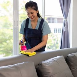 Especialistas respondem de quanto em quanto tempo uma limpeza mais profunda deve ser feita, como fazer o procedimento em casa e dão spoiler: nem toda "misturinha mágica" funciona