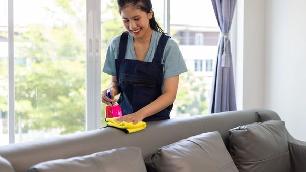 Especialistas respondem de quanto em quanto tempo uma limpeza mais profunda deve ser feita, como fazer o procedimento em casa e dão spoiler: nem toda "misturinha mágica" funciona