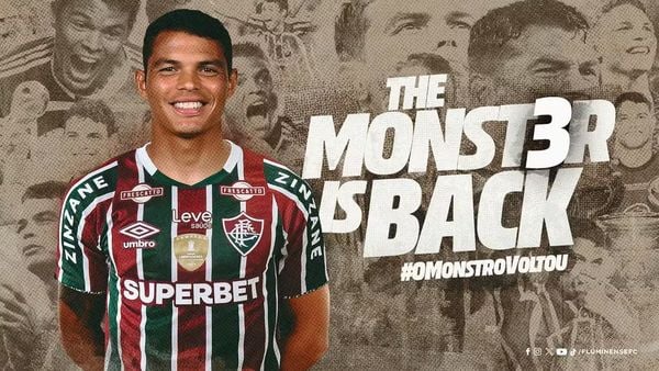 Thiago Silva está de volta ao Fluminense e foi acolhido pelos torcedores