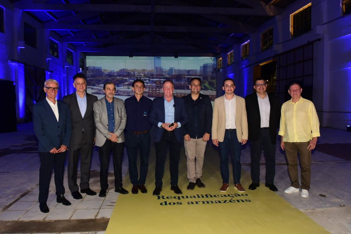 Cerimônia de inauguração da reforma dos armazéns do Porto de Vitória por Carlos Alberto Silva