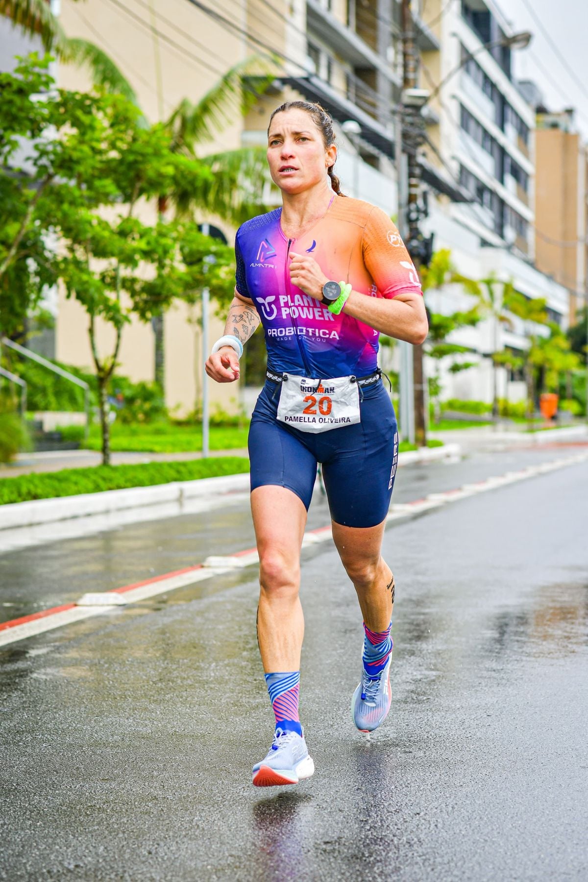 Pâmella Oliveira é de Vila Velha e um destaque no IronMan