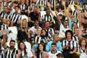 Botafogo vence o Grêmio e assume a liderança do Campeonato Brasileiro em noite de festa da torcida capixaba no Kleber Andrade(Carlos Alberto Silva/A Gazeta)