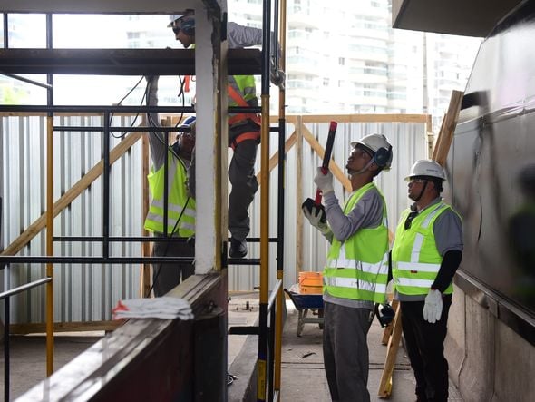 Cabines do pedágio da Terceira Ponte são demolidas em Vitória por Ricardo Medeiros