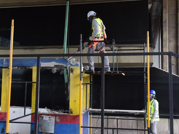 Cabines do pedágio da Terceira Ponte são demolidas em Vitória por Ricardo Medeiros