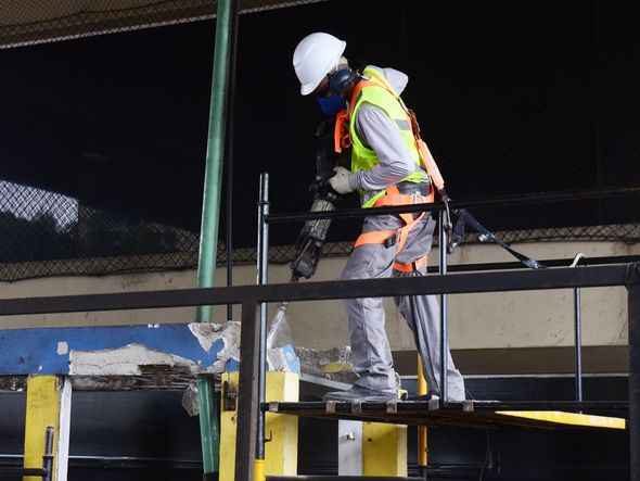 Cabines do pedágio da Terceira Ponte são demolidas em Vitória por Ricardo Medeiros