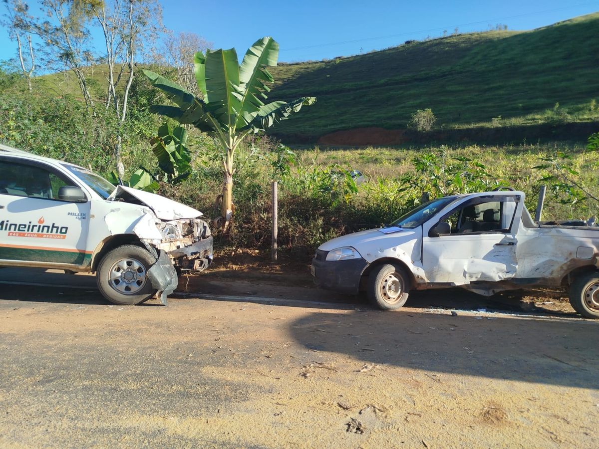 Acidente entre carros deixa dois feridos no Caparaó