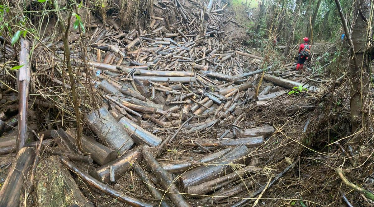 Bombeiros do ES em busca pelas vítimas da enchente que atingiu o Rio Grande do Sul por Divulgação | Bombeiros do ES
