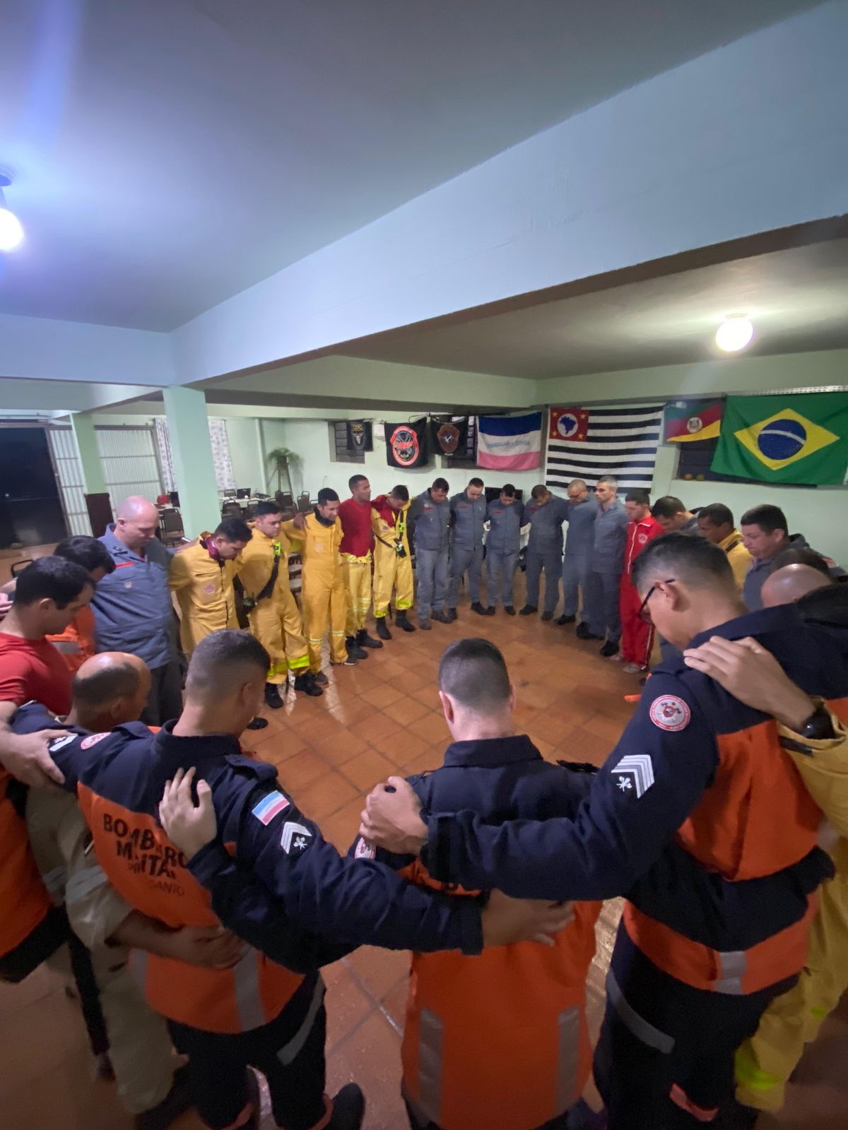 Bombeiros do Espírito Santo viajam ao Rio Grande do Sul após enchente por Divulgação | Bombeiros do ES