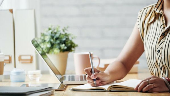 Isso não significa que a situação desses trabalhadores seja a ideal, muito pelo contrário, pois não é desejável que os benefícios sociais do estado brasileiro alcancem apenas uma parcela da população ativa