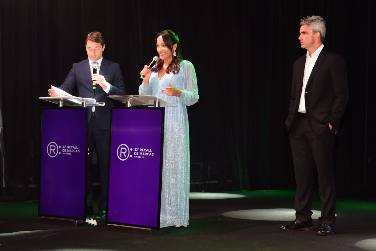 32 Recall de Marcas A Gazeta  por Carlos Alberto Silva