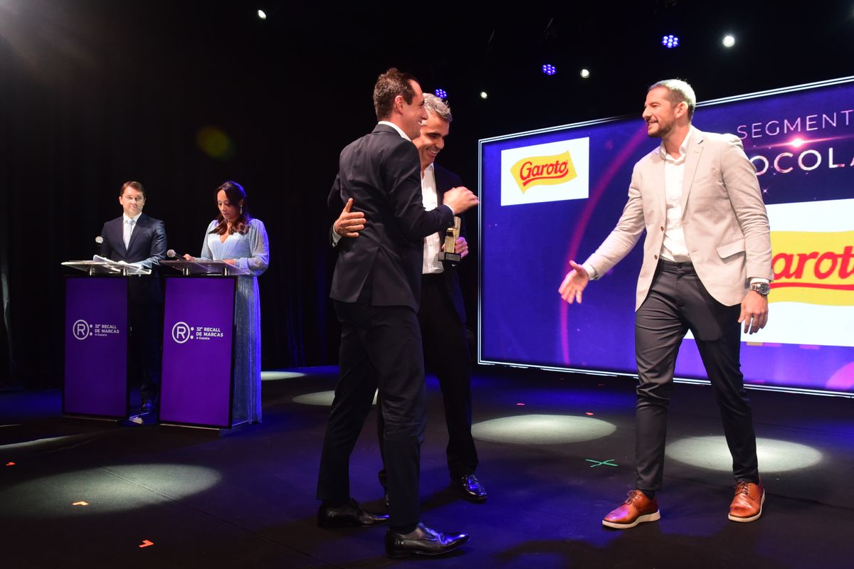 32 Recall de Marcas A Gazeta  por Carlos Alberto Silva