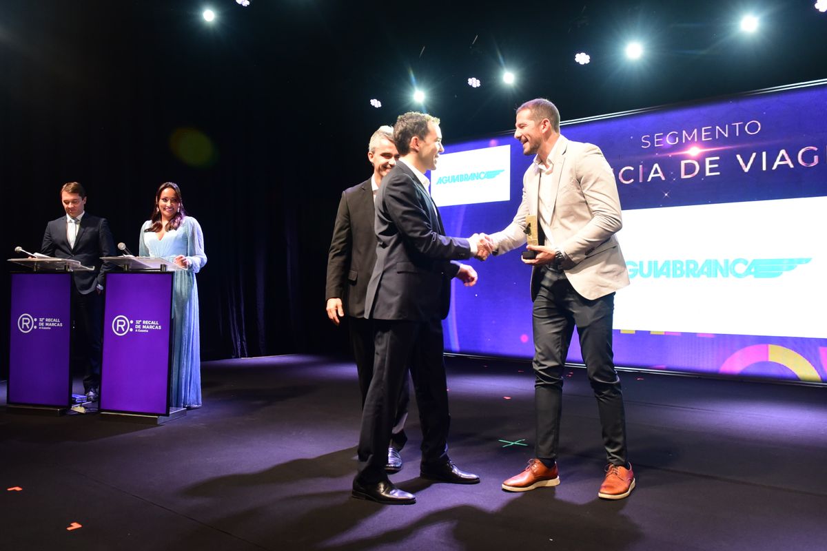 32 Recall de Marcas A Gazeta  por Carlos Alberto Silva