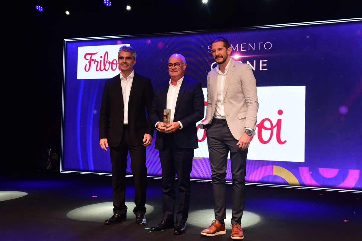 32 Recall de Marcas A Gazeta  por Carlos Alberto Silva