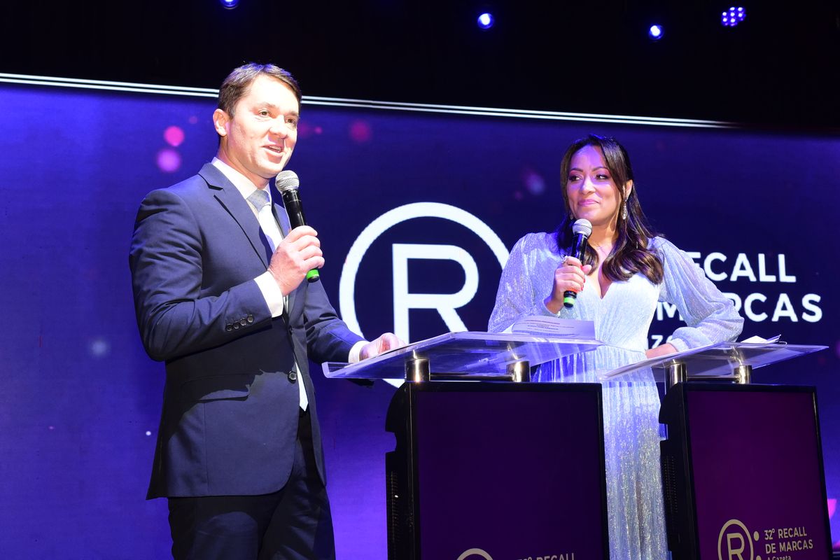 32 Recall de Marcas A Gazeta  por Carlos Alberto Silva