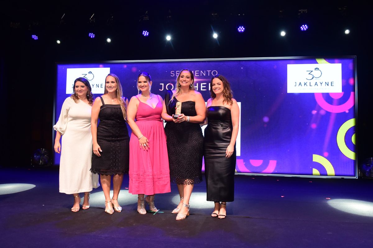 32 Recall de Marcas A Gazeta  por Carlos Alberto Silva