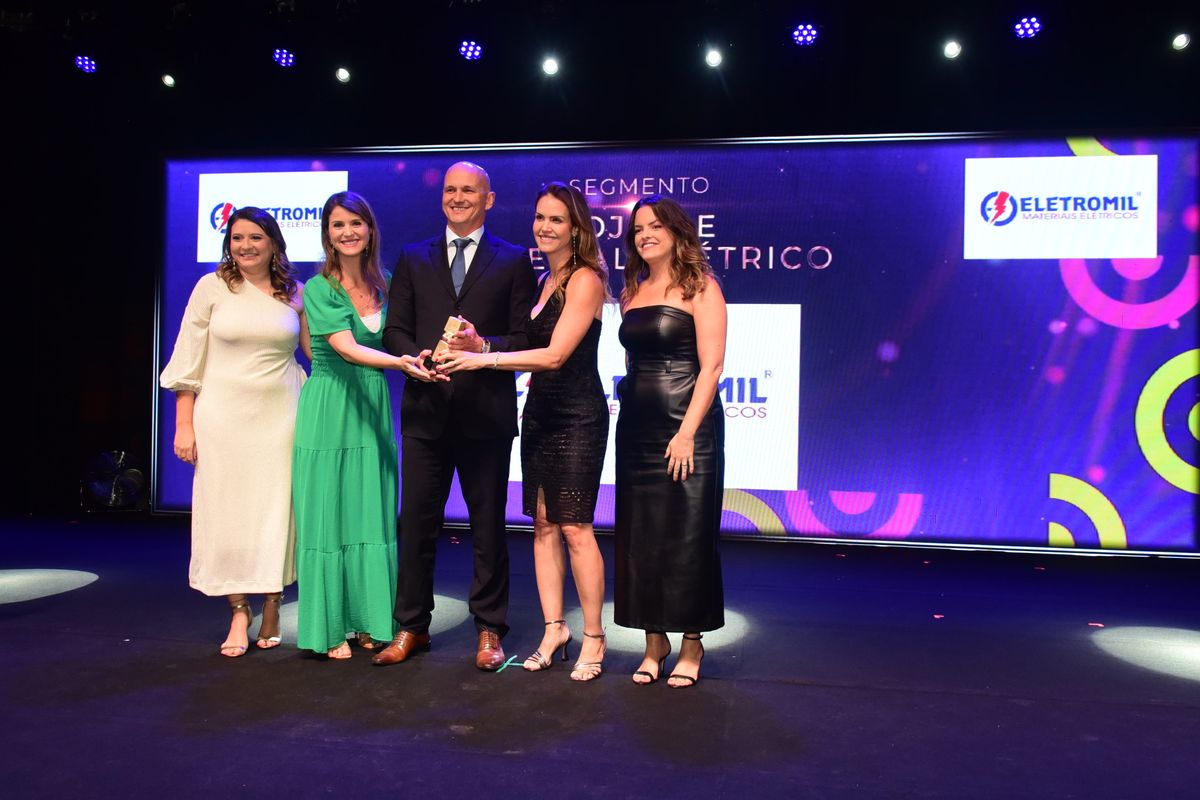 32 Recall de Marcas A Gazeta  por Carlos Alberto Silva