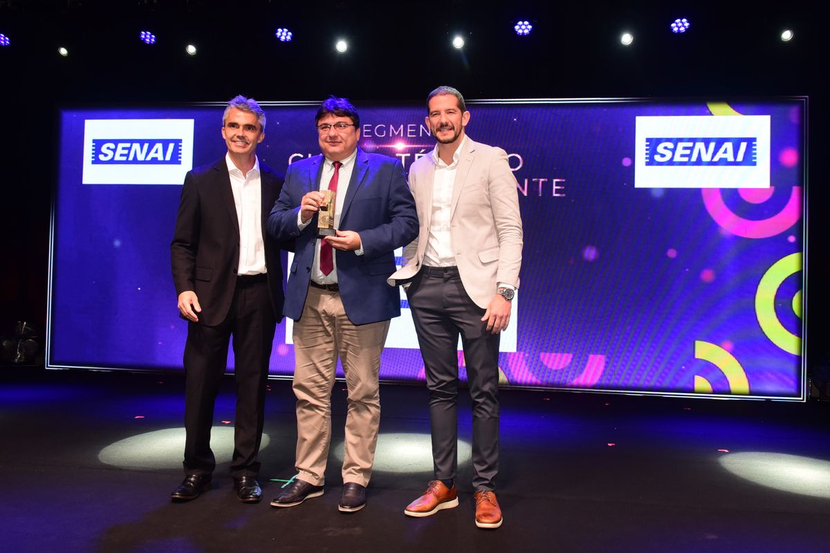 32 Recall de Marcas A Gazeta  por Carlos Alberto Silva