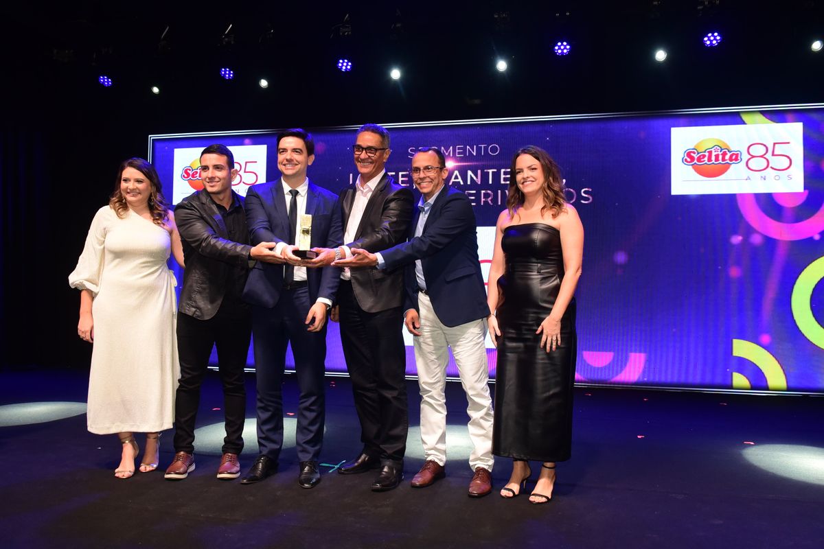 32 Recall de Marcas A Gazeta  por Carlos Alberto Silva