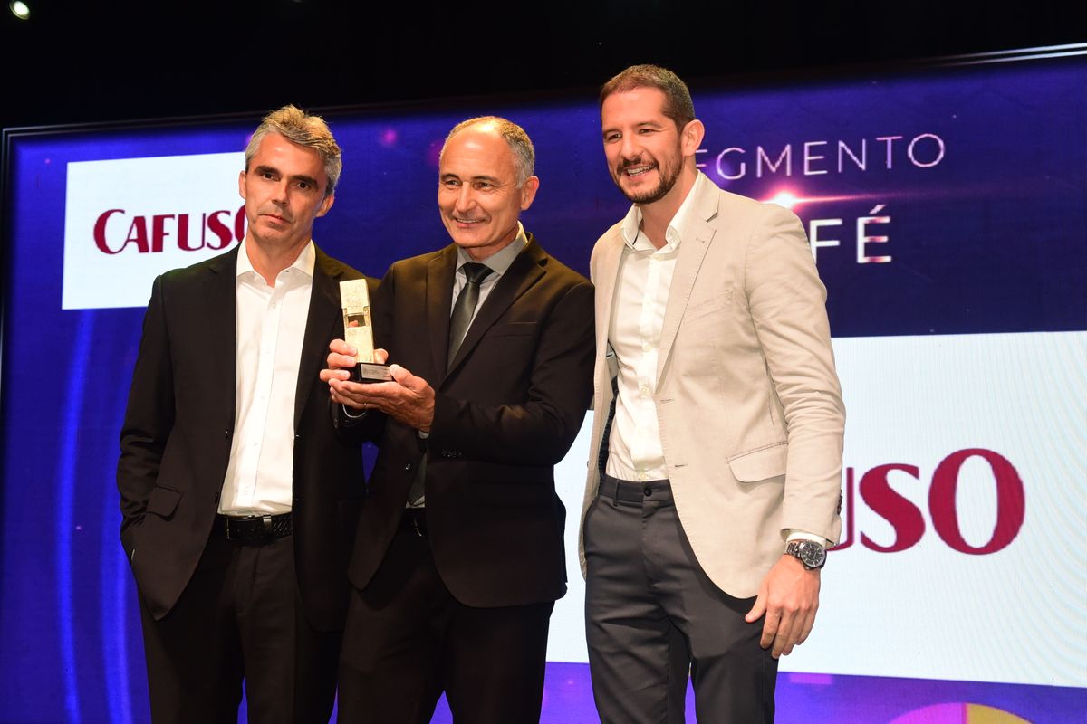 32 Recall de Marcas A Gazeta  por Carlos Alberto Silva