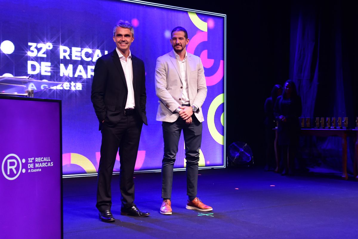 32 Recall de Marcas A Gazeta  por Carlos Alberto Silva