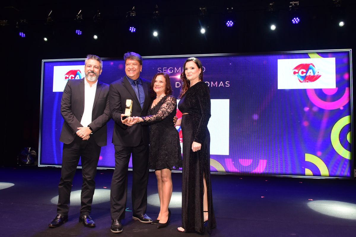 32 Recall de Marcas A Gazeta  por Carlos Alberto Silva