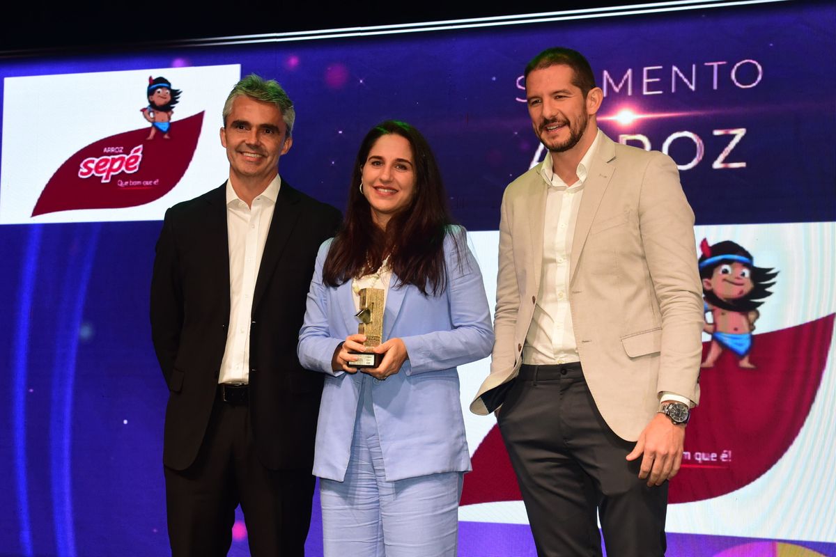 32 Recall de Marcas A Gazeta  por Carlos Alberto Silva