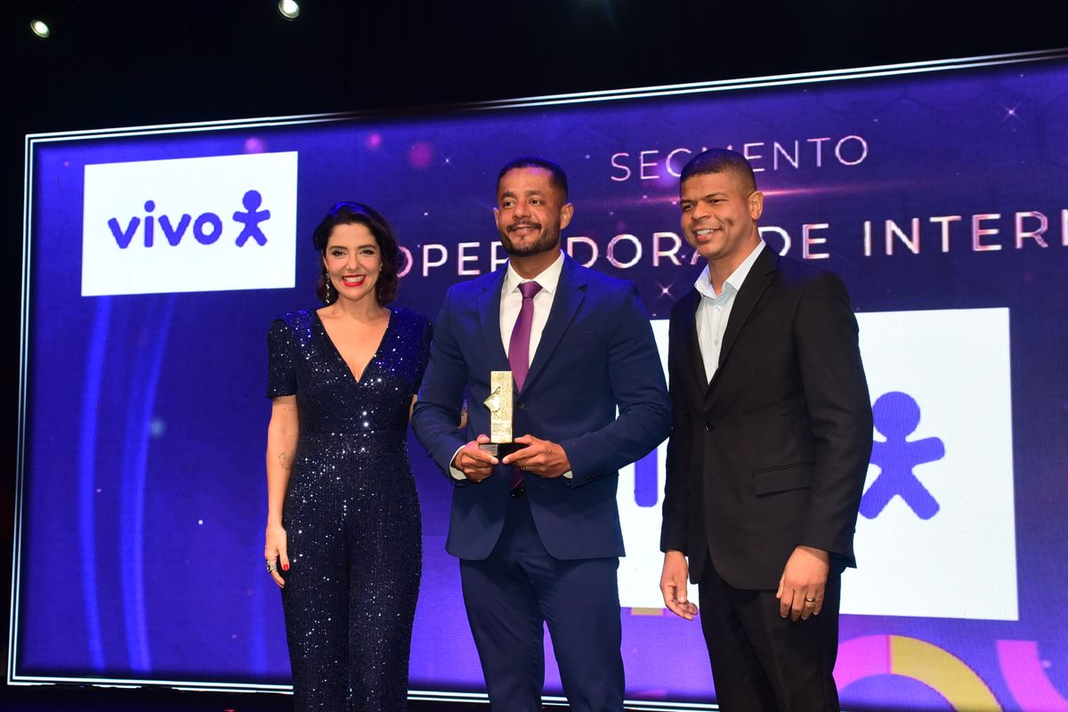 32 Recall de Marcas A Gazeta  por Carlos Alberto Silva