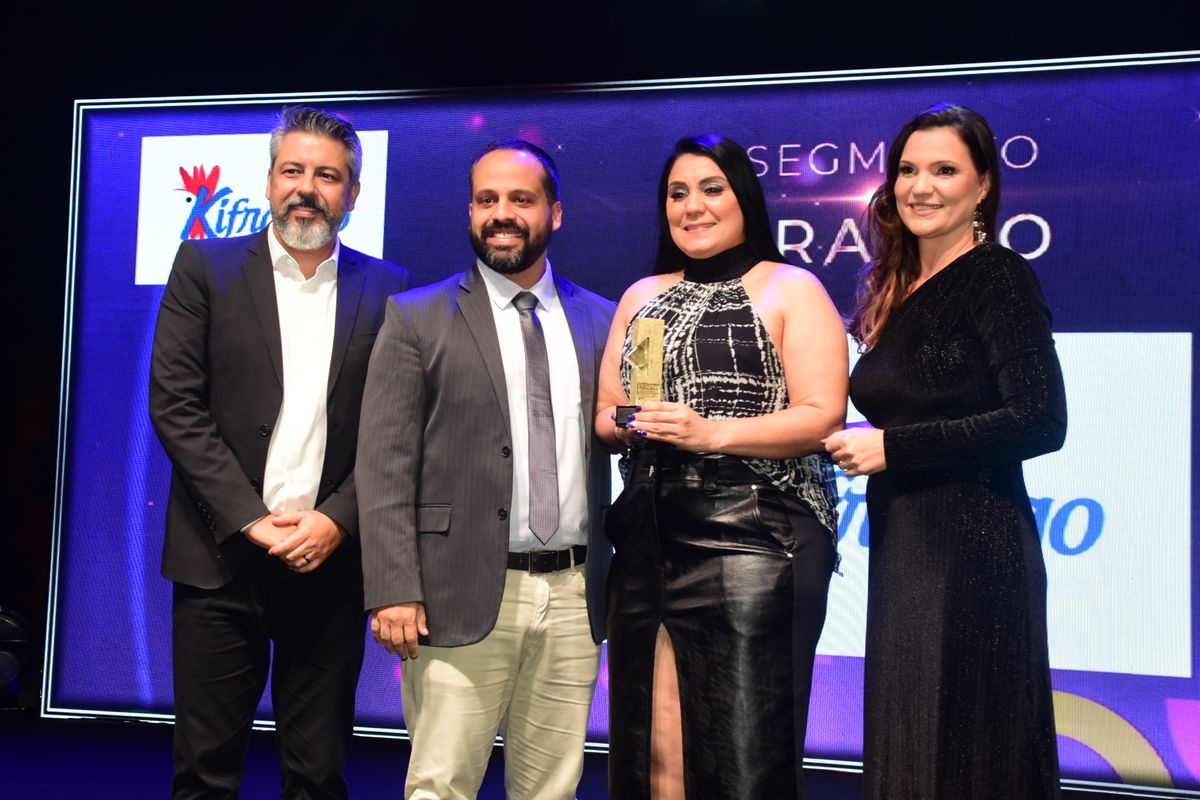 32 Recall de Marcas A Gazeta  por Carlos Alberto Silva