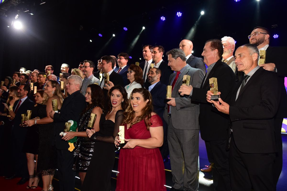 32 Recall de Marcas A Gazeta  por Carlos Alberto Silva