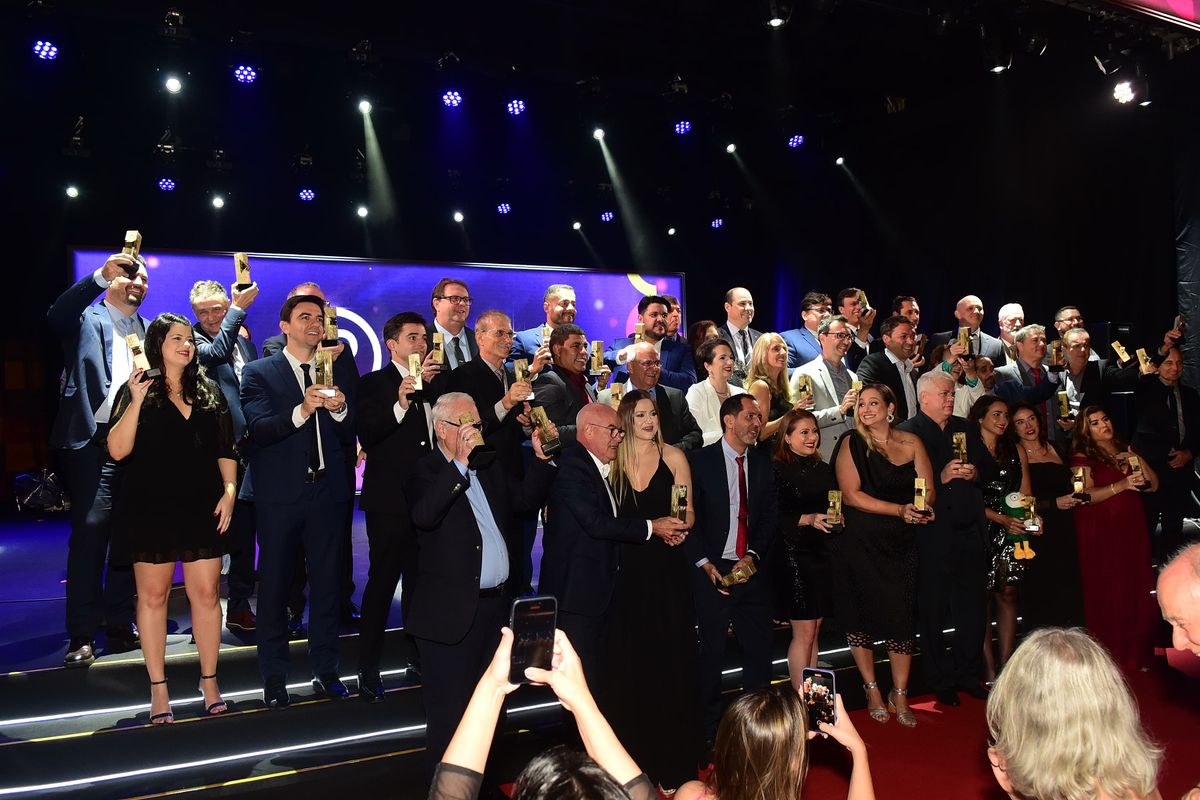 32 Recall de Marcas A Gazeta  por Carlos Alberto Silva