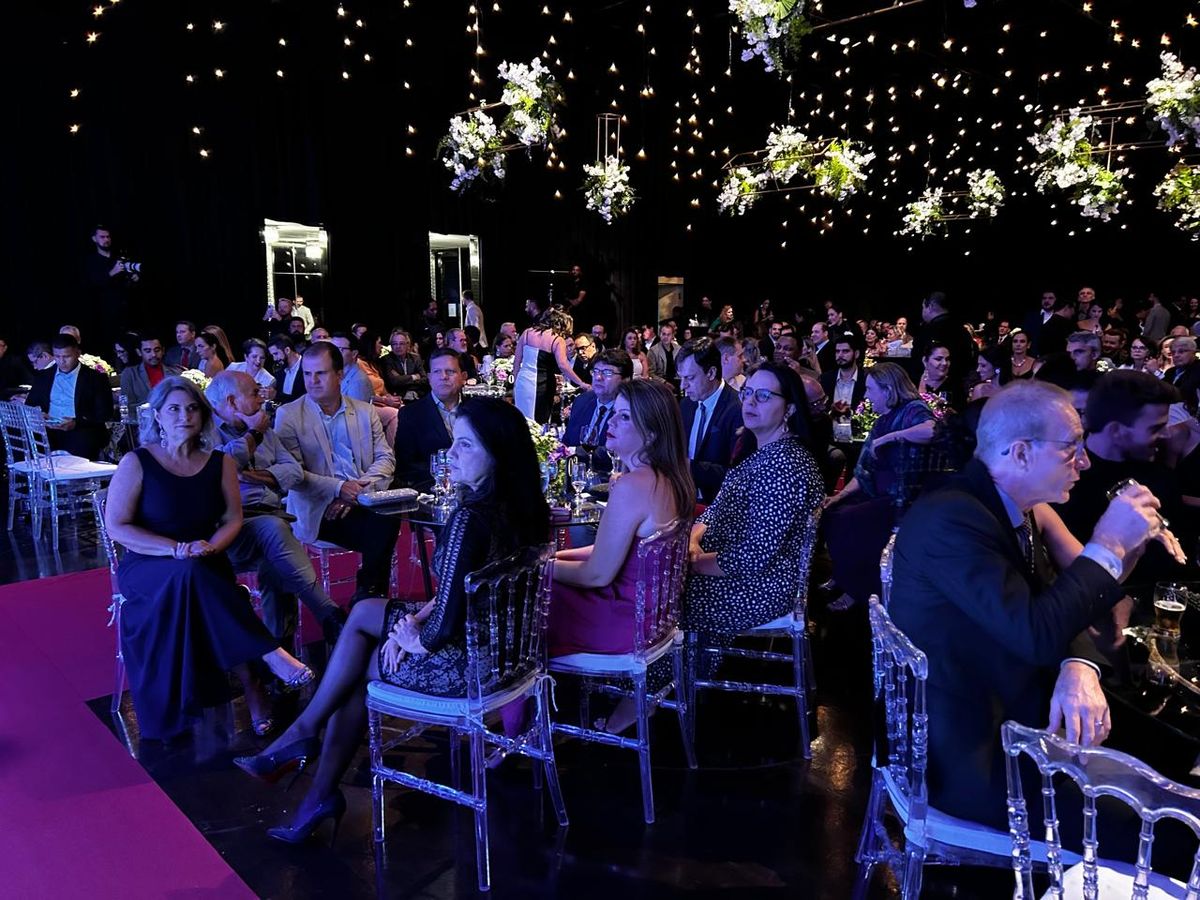 32 Recall de Marcas A Gazeta  por Carlos Alberto Silva