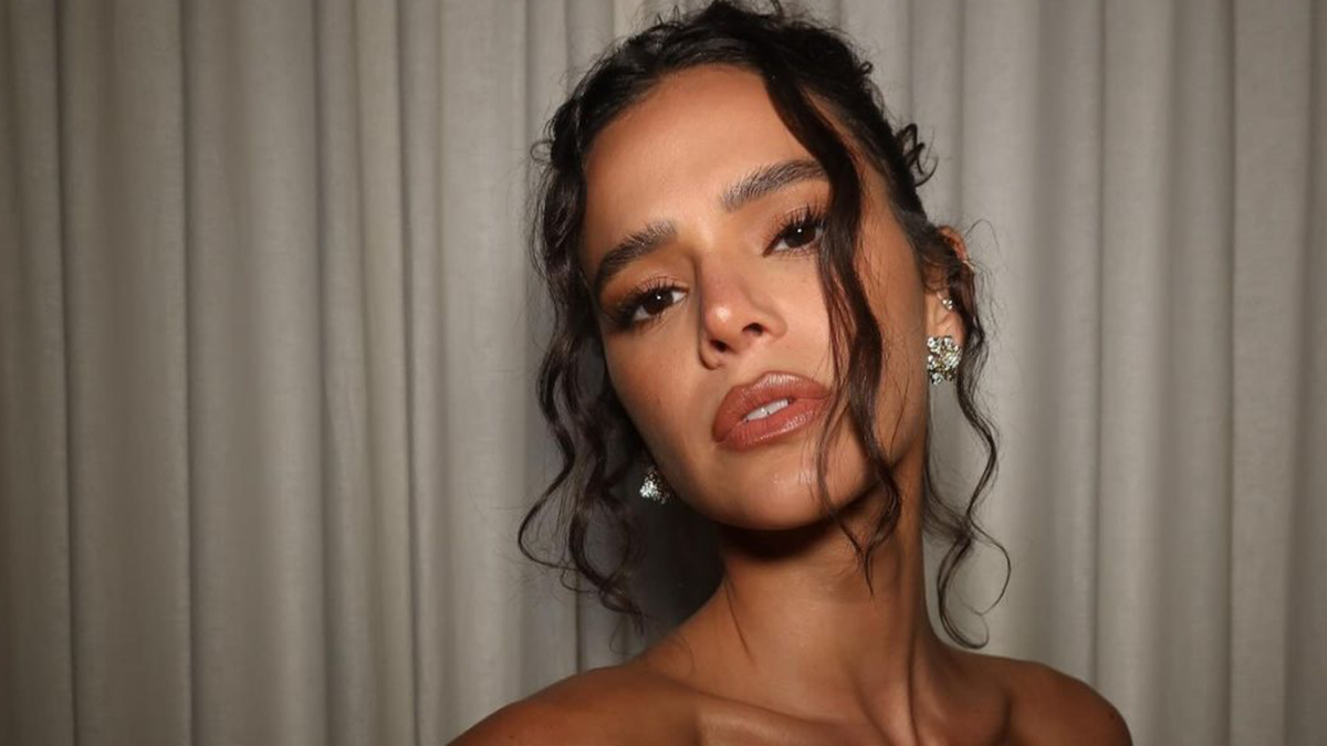 Bruna Marquezine: 'Tenho fé na instituição falida do casamento'