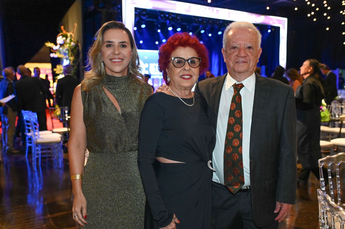 Bartira Gomes de Almeida, Delva Gomes de Almeida e Sebastião Jayme de Almeida 