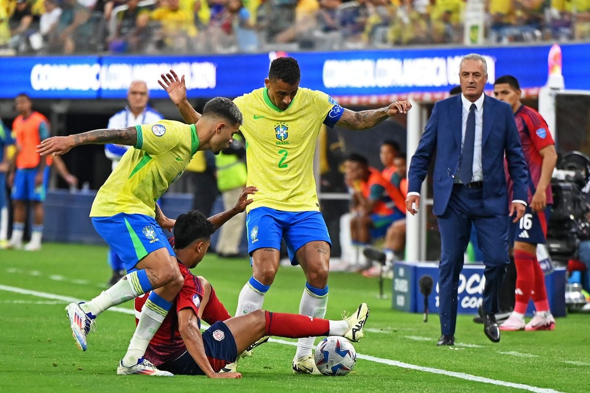 Brasil jogou mal e não conseguiu balançar as redes da Costa Rica
