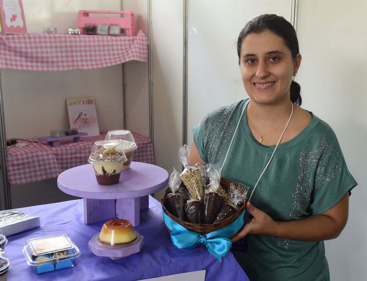 Elizamara Batista- Feira das Juventudes Empreendedoras, Ufes