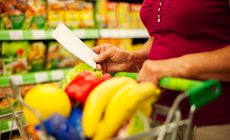 Preços elevados do consumo alimentar tornam cada dia mais difícil manter uma qualidade mínima para as compras do lar
