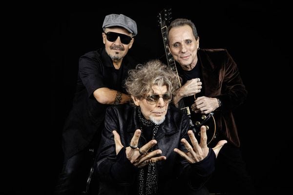 Retrato do grupo Titas com Sergio Britto, Branco Mello e Tony Bellotto