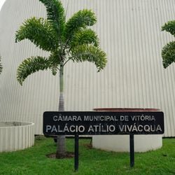 No perfil da Gazeta no Instagram, as postagens sobre a aprovação do tíquete para os 21 vereadores da Câmara de Vitória geraram muita indignação entre os leitores