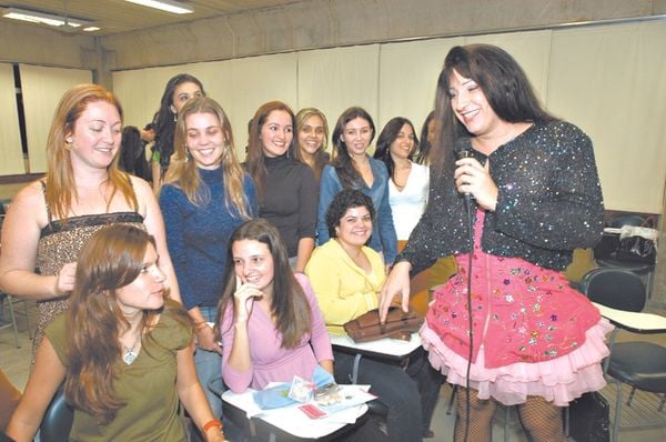 Chica Chiclete drag queen por Acervo A Gazeta / Gabriel Lordêllo