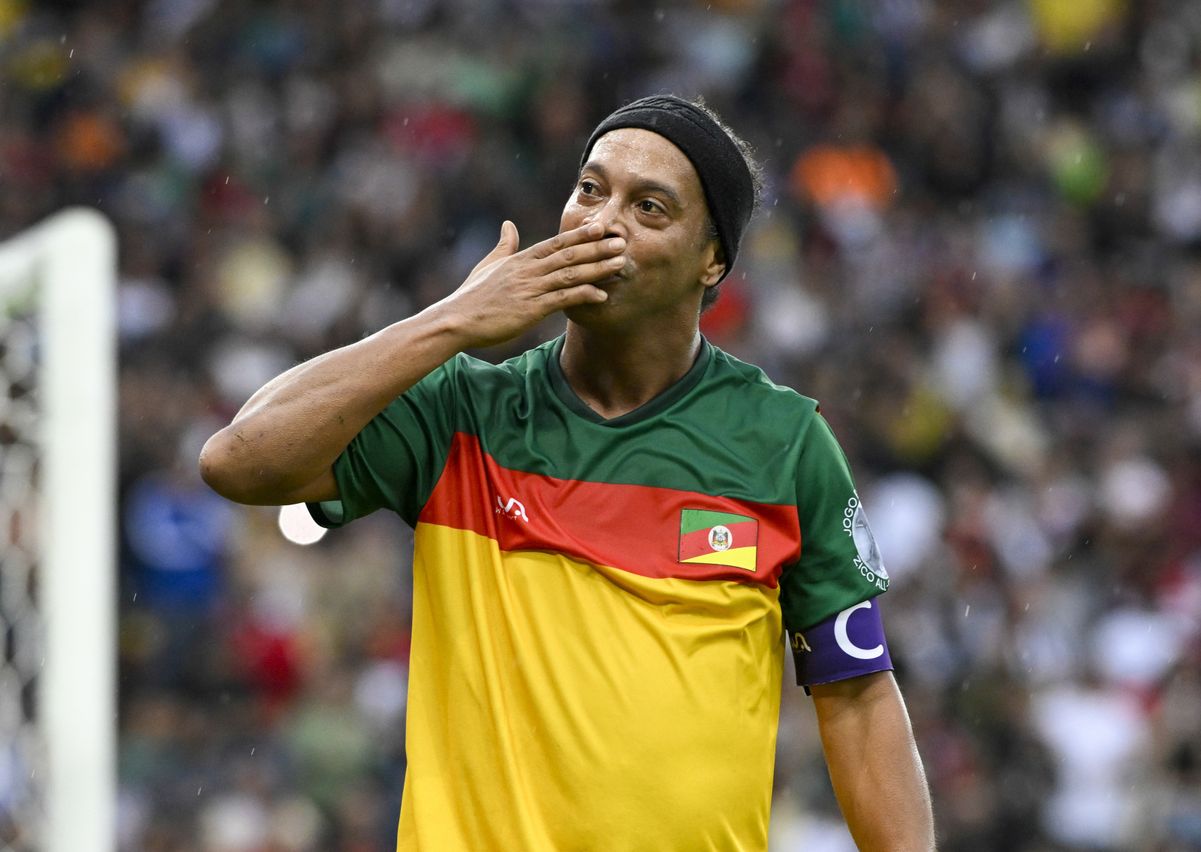 Ronaldinho vai desfilar talento em jogo festivo no Kleber Andrade