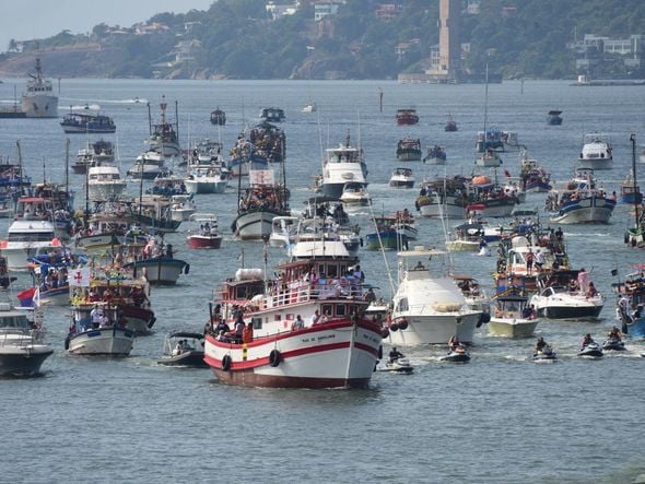 Festa de São Pedro: procissão marítima é marcada por devoção e fé por Ricardo Medeiros