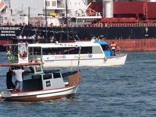 Festa de São Pedro: procissão marítima é marcada por devoção e fé por Ricardo Medeiros