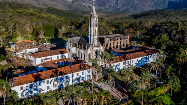 Iniciativa do governo mineiro apresenta cinco circuitos que incluem desde experiências gastronômicas até turismo de aventura