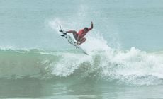 A 2ª etapa do Dream Tour, a elite do surfe nacional, acontece este mês na Praia do Buraco, em Vila Velha. Os capixabas Krystian Kymerson e Rafael Teixeira são esperanças de pódio