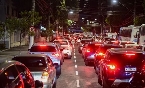 Após obras realizadas pela prefeitura, entenda como ficaram os acessos para os condutores nas proximidades da Praça do Cauê e pela rua Dukla de Aguiar
